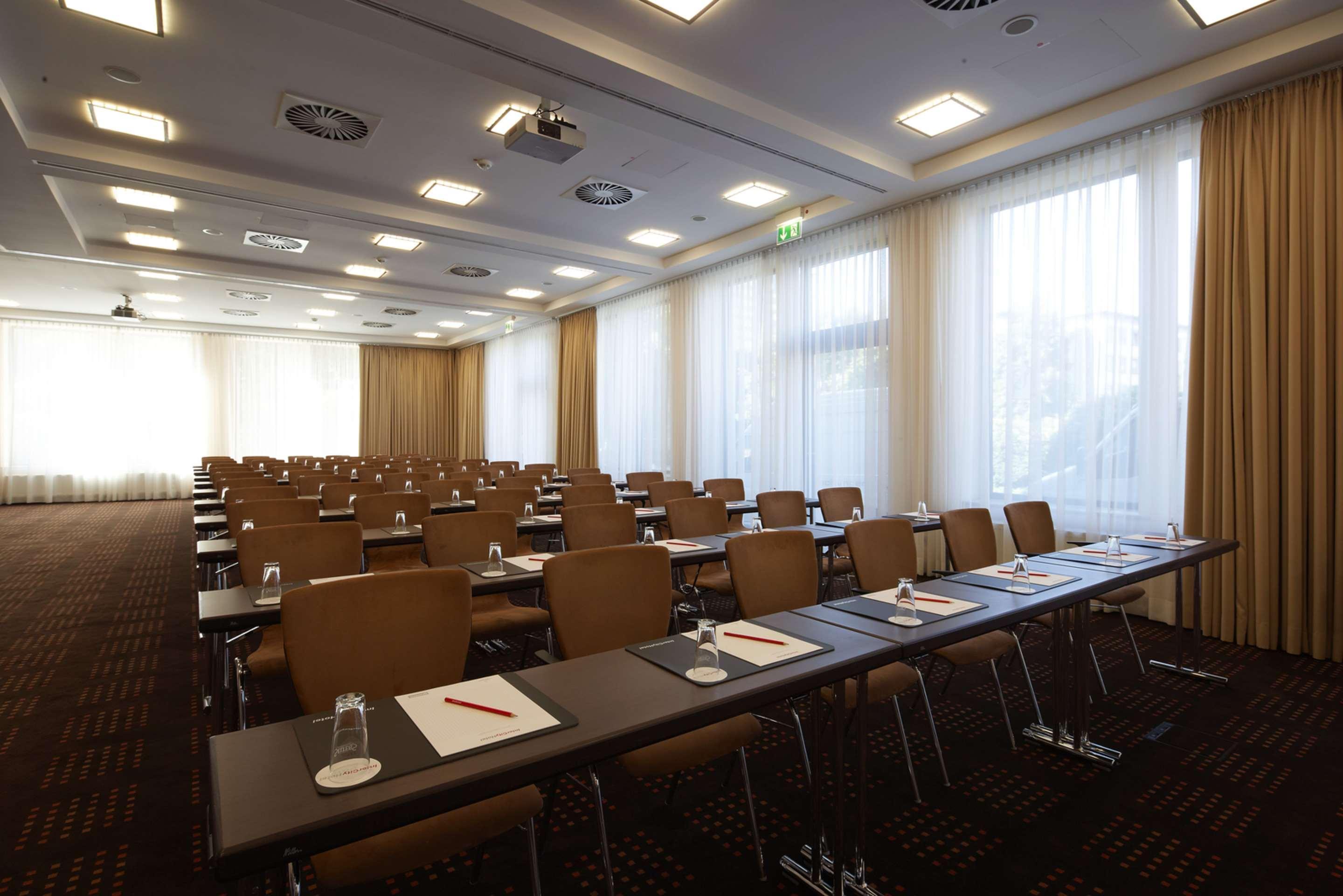 Intercityhotel Essen Exterior foto